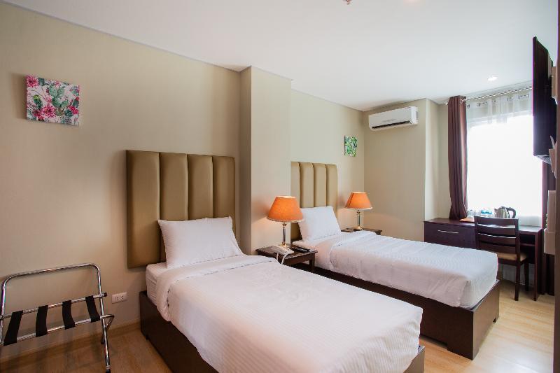 Asrodel Hotel Redpartner Davao City Exteriör bild